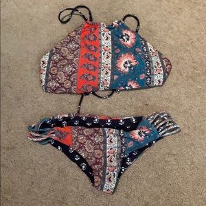 REVERSIBLE billabong bikini